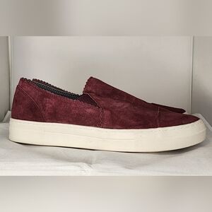 Skechers size 10 leather slip on shoes